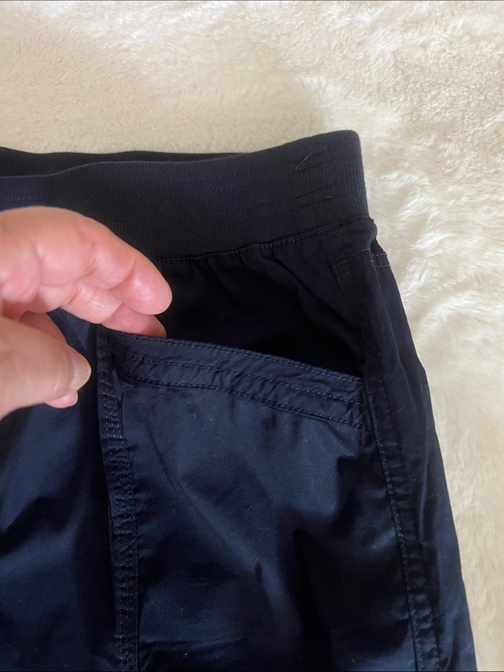 NWT Briggs Navy Elastic-Waist Bermuda Shorts with Roll-Cuff with pocket size S - Picture 11 of 16